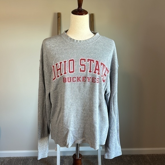 Jansport Tops - The Ohio State Buckeyes Long Sleeve Waffle Top Size Medium by Jansport